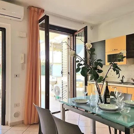 Apartment Corte Esterna Privata - Wifi Ac Vicino Al Mare